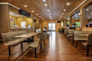 Cabin FREE Resort Amenities Pigeon Forge