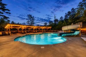 Cabin FREE Resort Amenities Pigeon Forge
