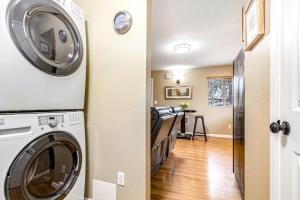 1BR Coeur dAlene Bungalow - half mile to Lake