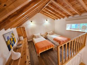 Cozy House in Furnas with Mountain View