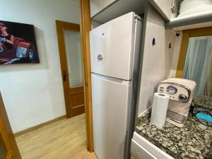 Apartamento Moderno Playa de Gandía Vistas al Mar Piscina Pádel y WIFI 4 PAX
