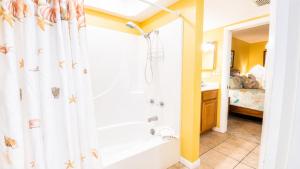 Sunbird Resort 5th Floor Amazing View! - by Sunbird Rentals