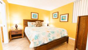 Sunbird Resort 5th Floor Amazing View! - by Sunbird Rentals