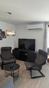 Ninas Place