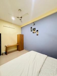 Mahakalkunj HomeStay- Luxury 1st floor 2BHK House