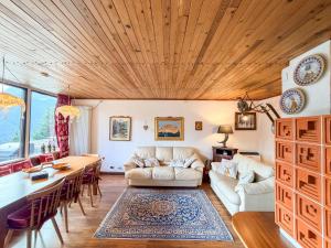 Ampio chalet nel bosco 3 camere, 3 bagni, relax vicino Cortina