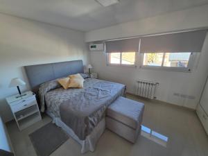 Lucero 1 - Moderno Triplex con Patio y Cochera Doble