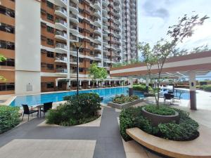 2BR WIDE -93sqm -12pax -PET -FreeParking -PICC,MOA,WTC,CCP