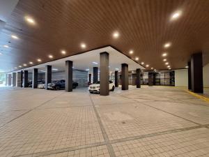 2BR WIDE -93sqm -12pax -PET -FreeParking -PICC,MOA,WTC,CCP