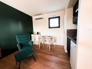 Claïla Appart-Hôtel Abzac