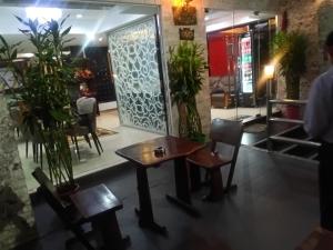 Om kitchen and hotel