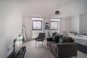 Chic Salford Studio near Metro & MediaCityUK