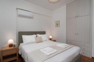 Sea & Acropolis View 3BR Penthouse Maisonette