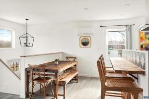 3BR Hot Tub Retreat Near Wineries & Shenandoah