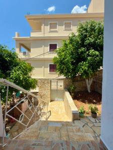 Loukas Apartments