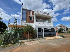 Indu Homestay