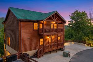 Dip in the Smokies - Splash in the pool and enjoy mountain views!