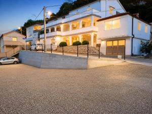 Apartments Marina