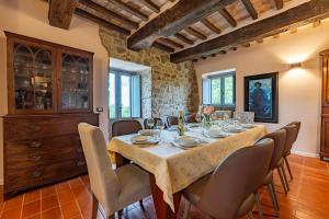 TENUTA SANTA CRISTINA 10, Emma Villas