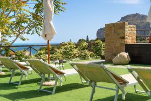 Pater Meus Suites - Sea View, Pool & Parking