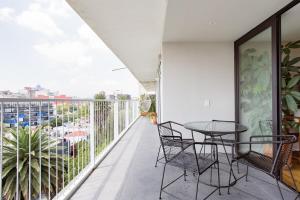 Breathtaking Mexican PH in Condesa with a view