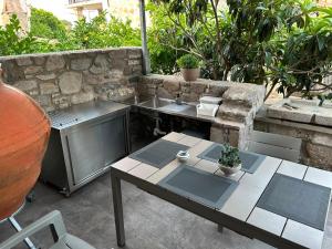 Lemnos Nest
