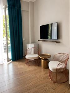 Deni Apartments