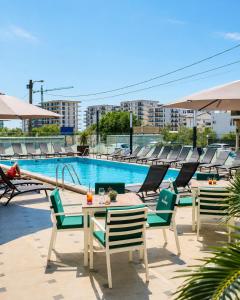 Havana Studio-Alezzi Nord 10 (piscina&loc parcare)