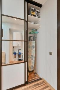 Modern apartment with free parking