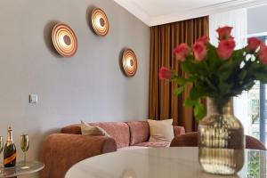 Golden Hour Apartments- Maroon