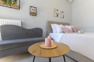 Ranias Seaside Nest- Steps from the Beach
