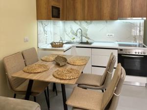 Sea Breeze Apartment - Golem