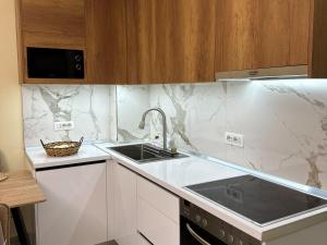 Sea Breeze Apartment - Golem