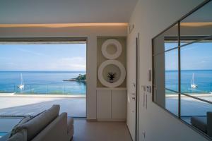 Sea View Luxury Villa Valora on Kassiopi Beach
