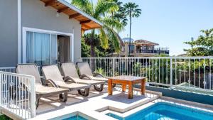 Casa Alta Vista Ocean-View Villa with Pool