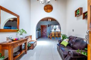 Casa Alta Vista Ocean-View Villa with Pool