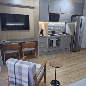 Studio Completo Cama Queen a 140m do Metro Alto do Ipiranga