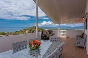 Casa Moreno Ocean, Marina Views & Pool