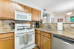 Desert Breeze Villas #137