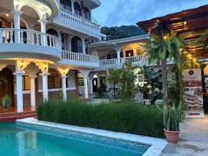 Gutierrez Hotel