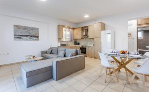 Arivaro Apartment