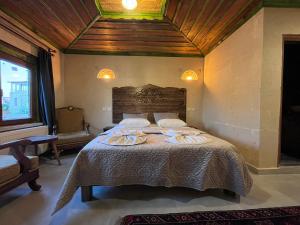 Falcon Cave Suites
