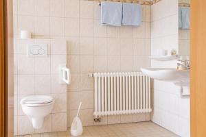 Double Room - Disability Access room in Gasthaus Kreuz