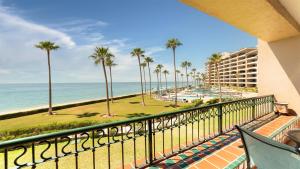 Enjoy This Beautiful 2BR2BA Condo by the Beach at the Sonoran Spa Resort