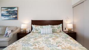 One 1403B: Beachfront Bliss Studio in Sandy Beach