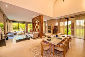 Luxury 6-Bedroom Villa with Private Pool in Marrakech