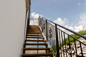 The Golden View Guesthouse
