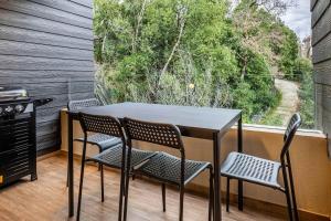 Refugio La Poza 2BR with balcony