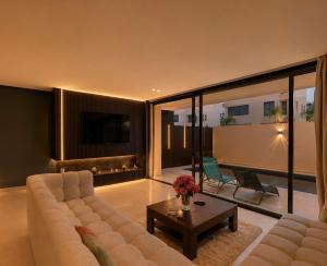 Cozy 3-bedroom villa with private pool
