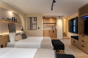 Loft 1905, Modern 2BR Smart Loft in Centro San Miguel de Allende